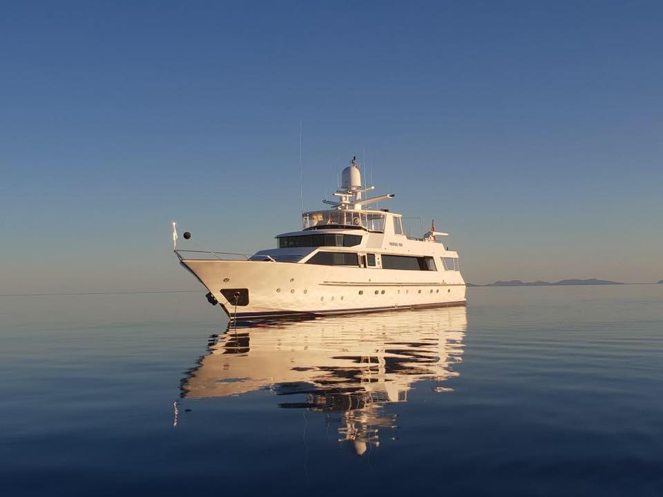 super yacht charter australia